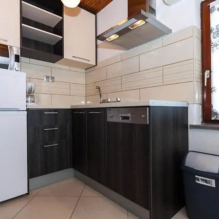 Apartment Pakostane/Biograd Riviera 8058